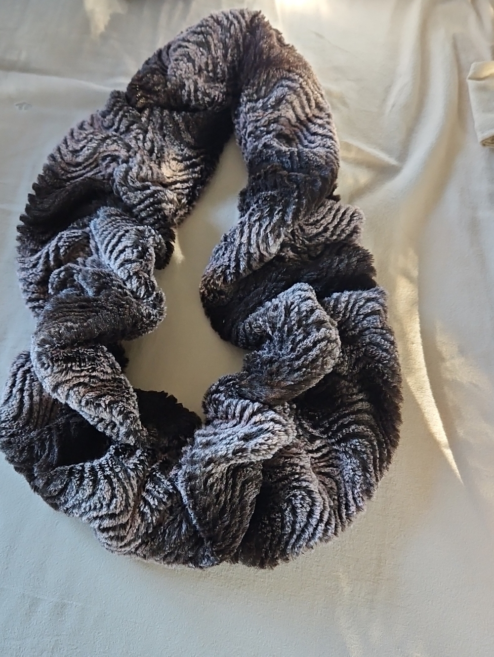 Plush Faux Fur Infinity Scarf - Gray